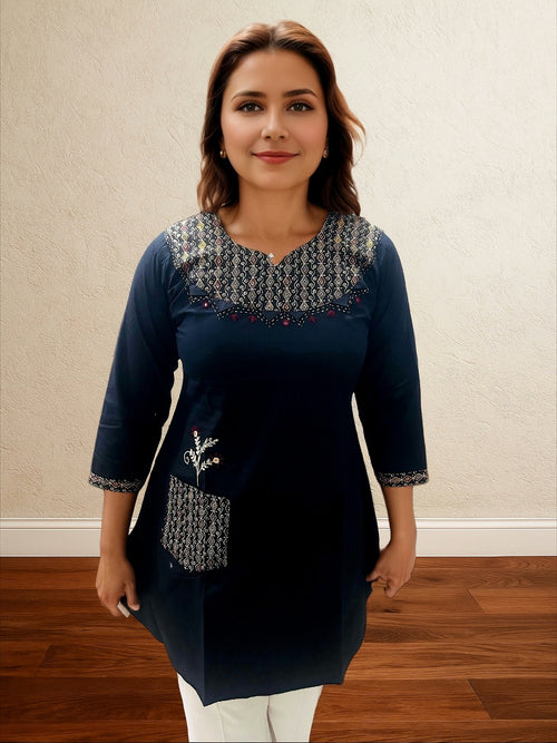 Black short  A Line with printed pattern