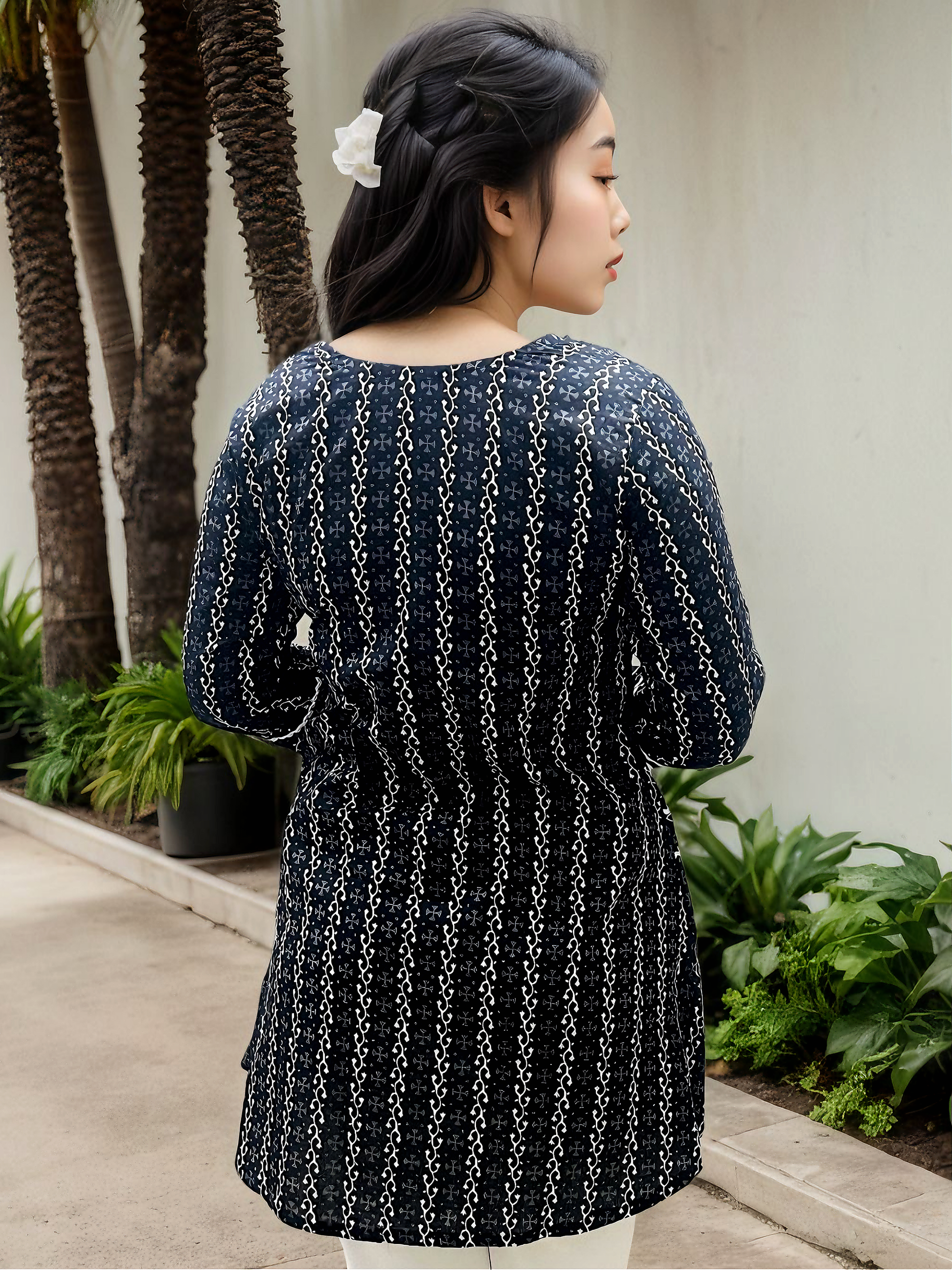 Black and White Printed Short A Line with pockets